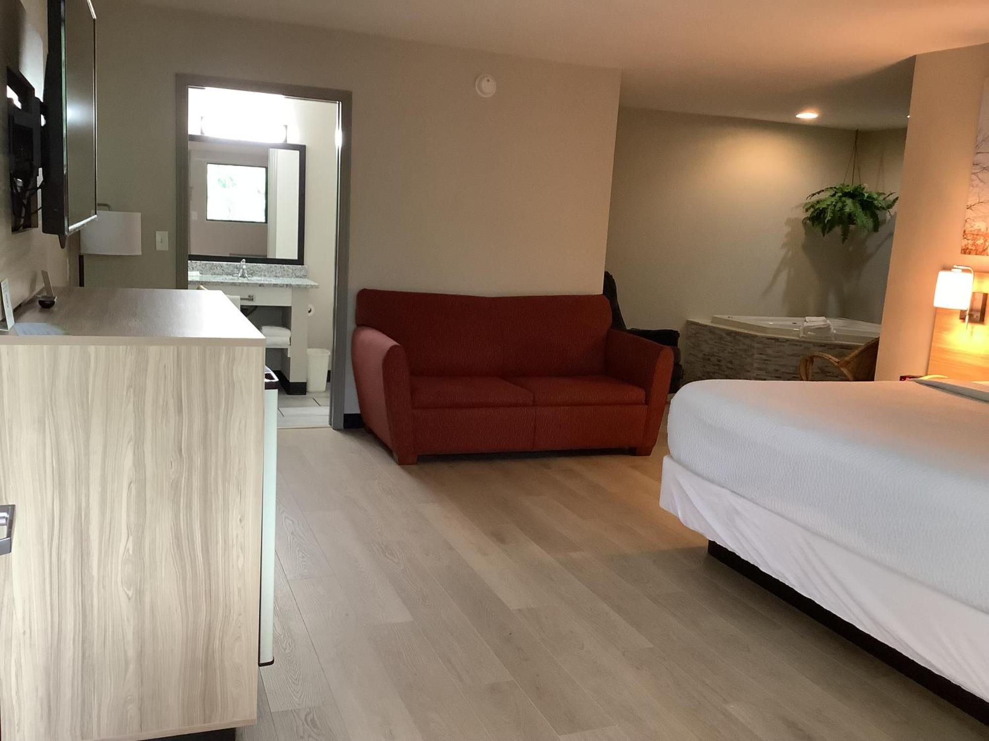 Days Inn By Wyndham Kingdom City Bagian luar foto